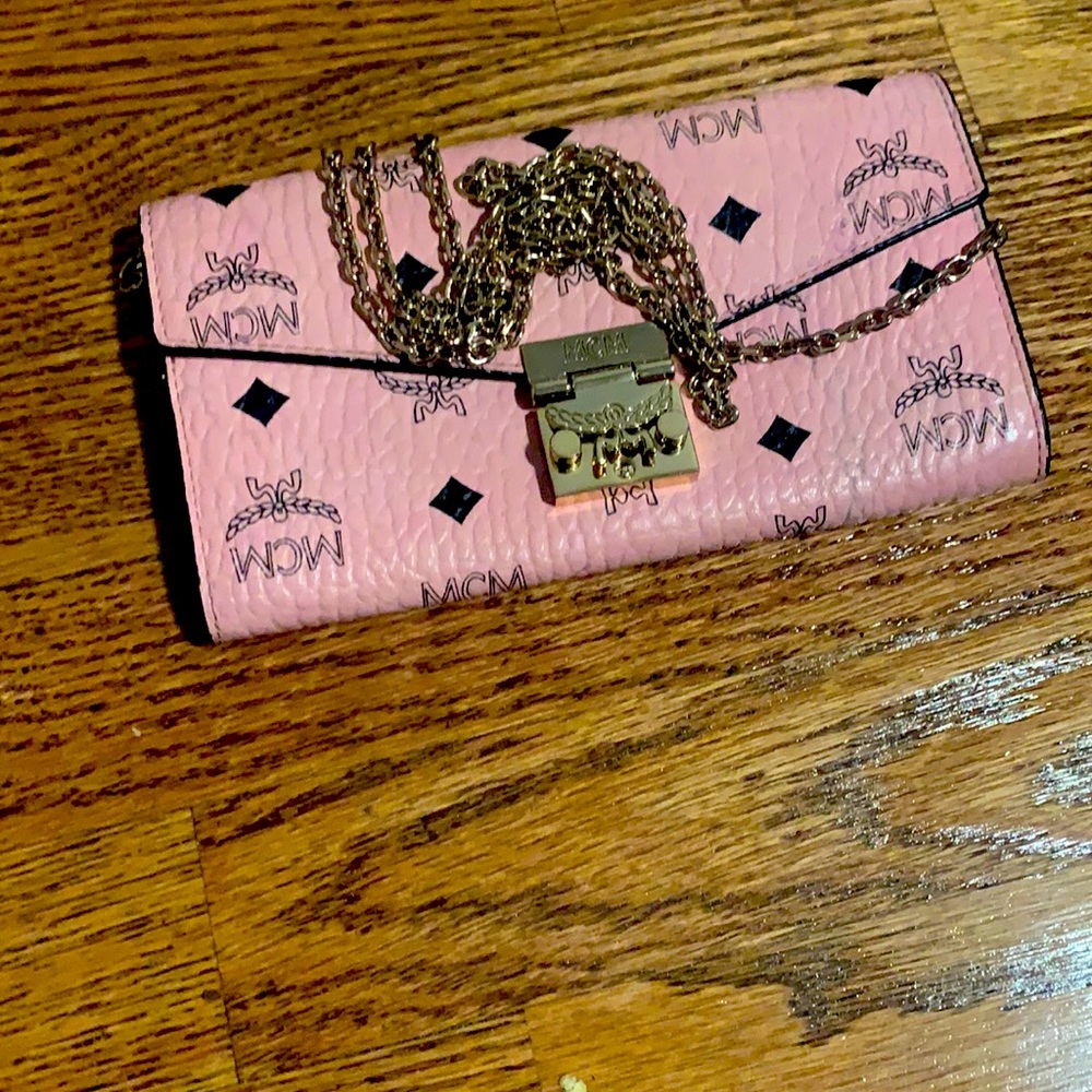MCM pink bag for sale !!!!
